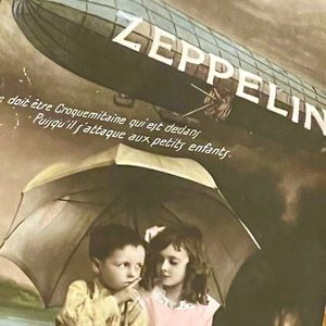 RARE VINTAGE 20th Century Postcard WWl France ZEPPELIN UNUSED